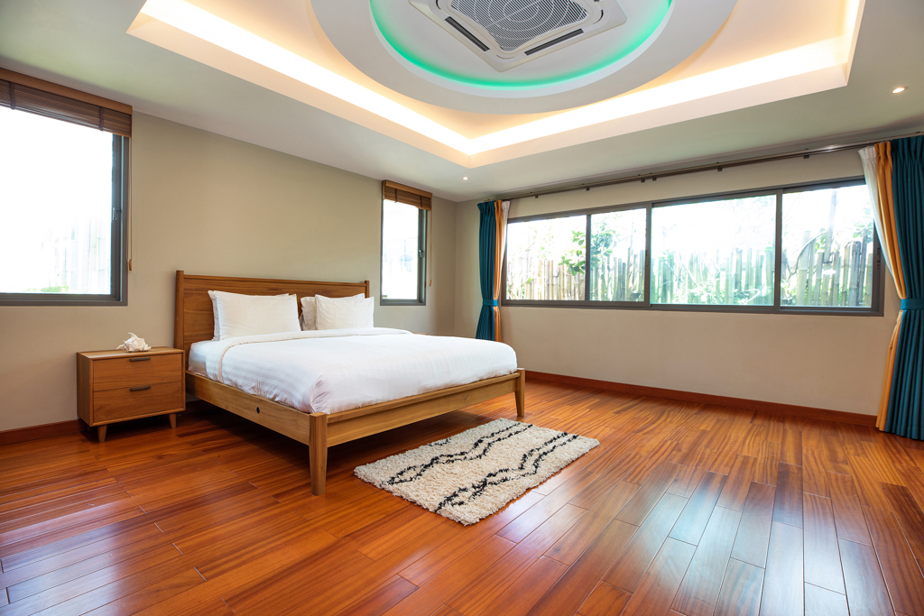 luxury villas phuket
